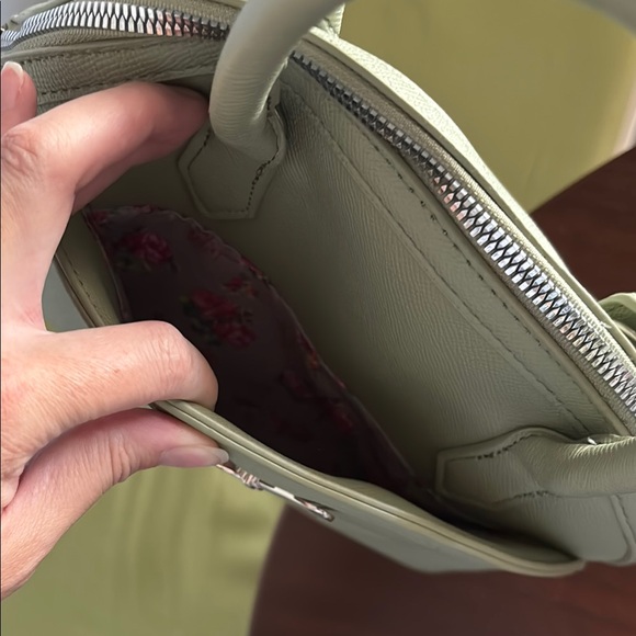 Betsey Johnson Sage Mint Green Satchel Top Handle Crossbody with Floral Pouch - Picture 10 of 16